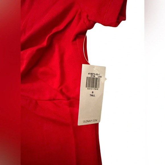 NWT Old Navy Fitted Twist Front Top, Short Sleeved, Robbie Red, Small Tall - Picture 8 of 9